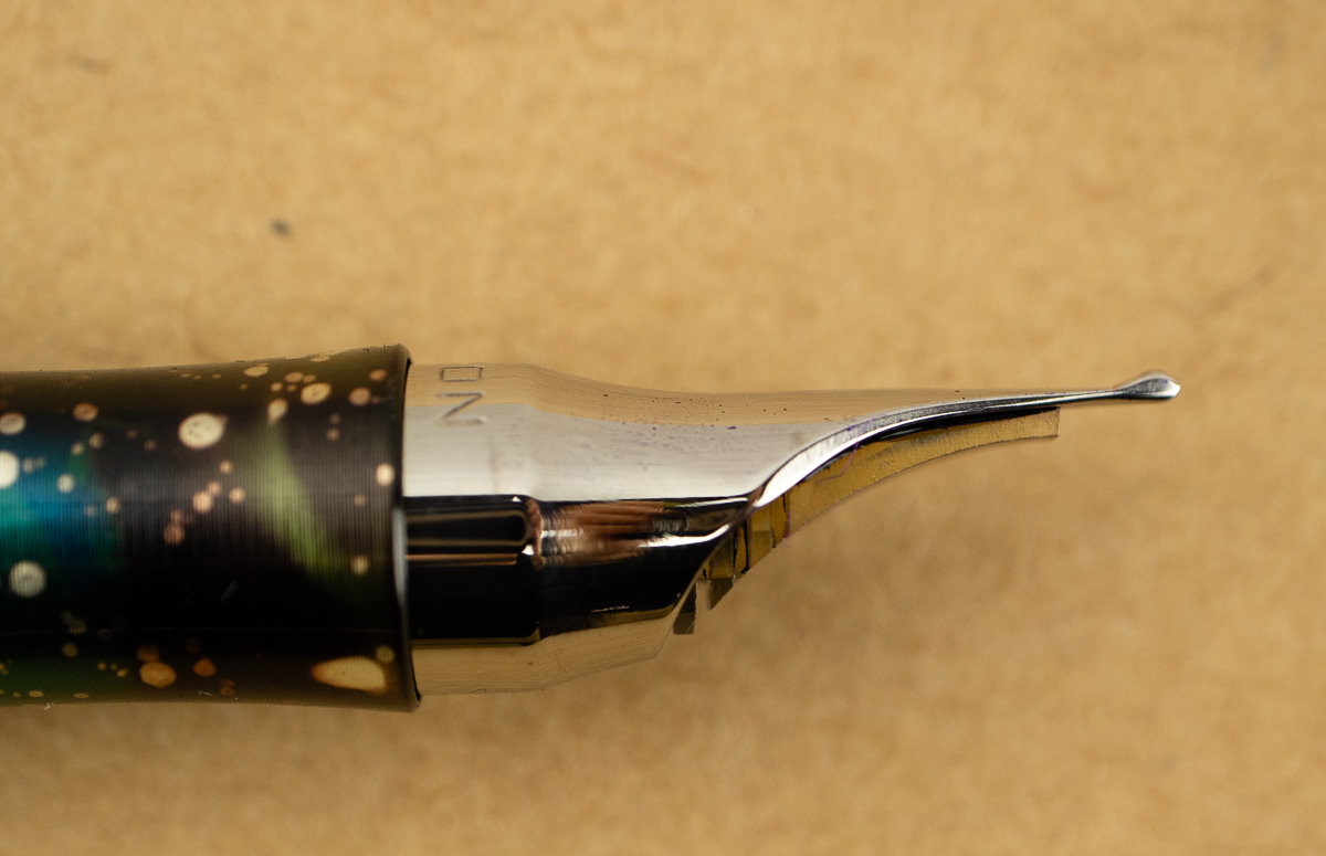 Pen & Nib Review: Schon DSGN Monoc Nib & Anodized Aluminum “Pocket