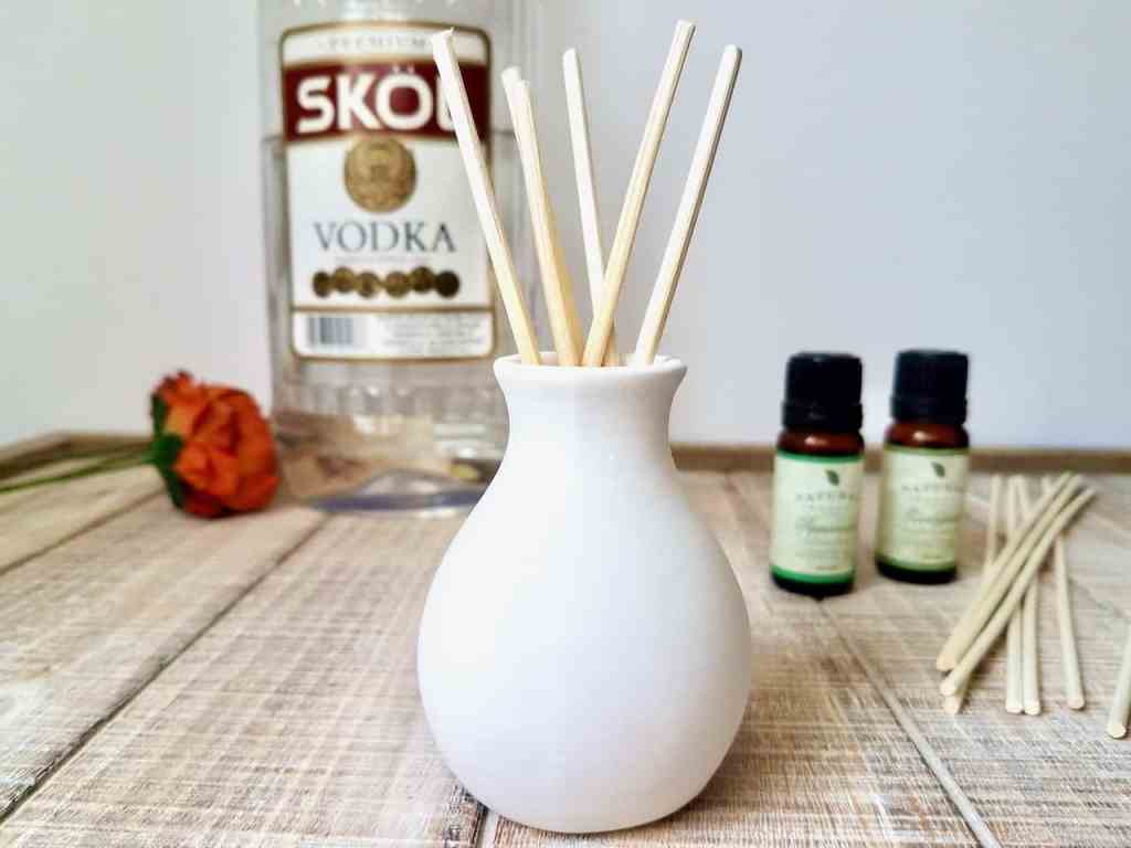 How to Make a Reed Diffuser for Your Home We Three Shanes