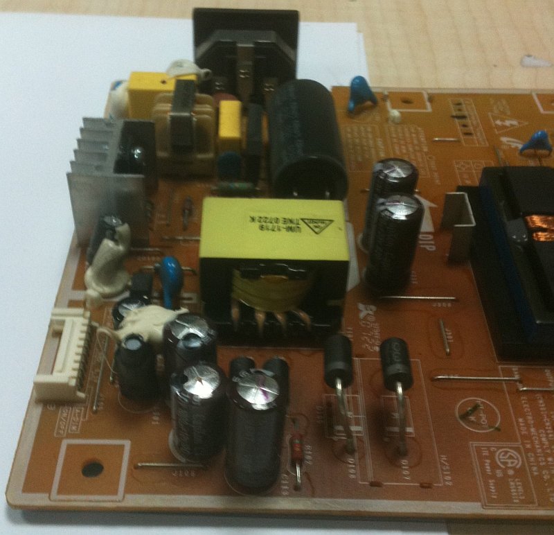 Samsung 740n 12 Faulty Capacitors What S Inside
