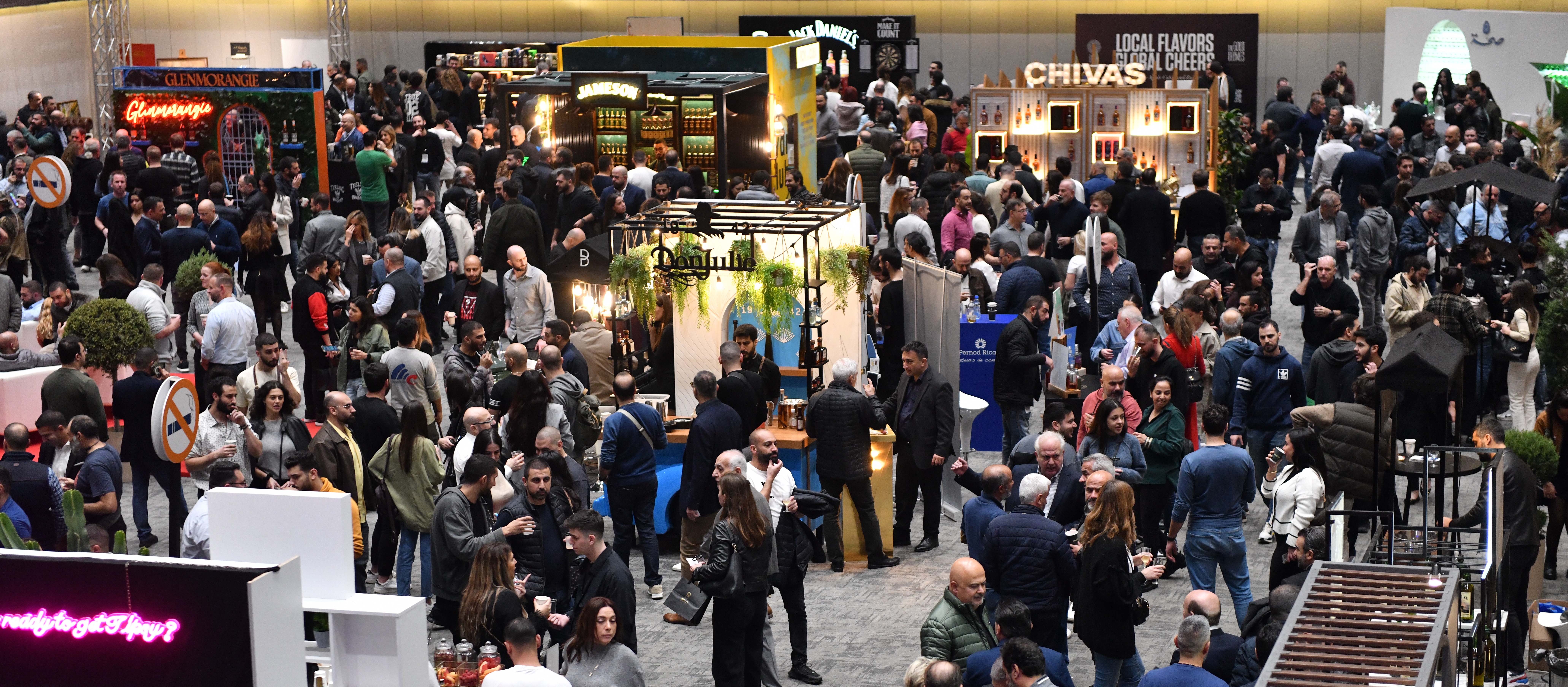 Whisky Live Brochure - Minimal Art Collection - Mobile Quality