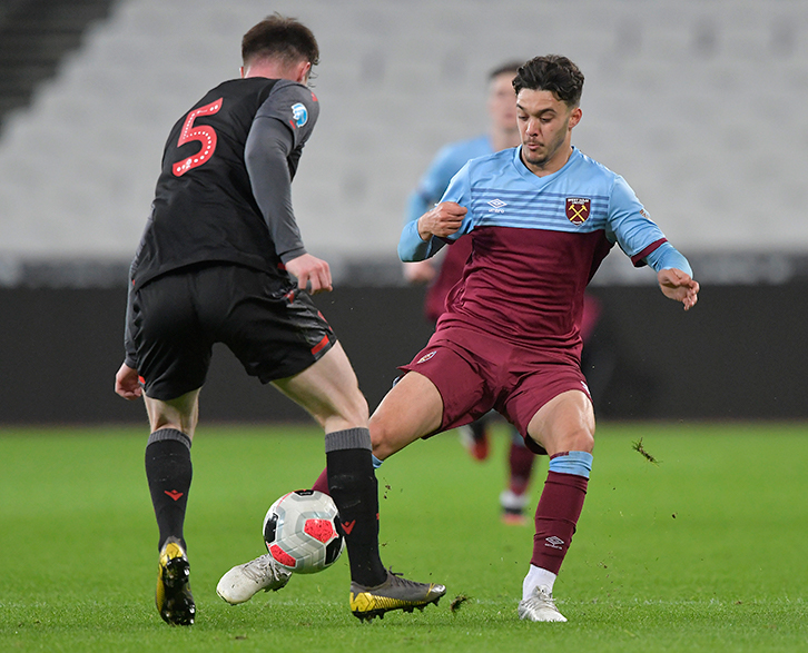Former West Ham Defender Breaks Silence On Exit After Contract Stand Off Saga Football London In the game FIFA 22 his overall rating is 69.