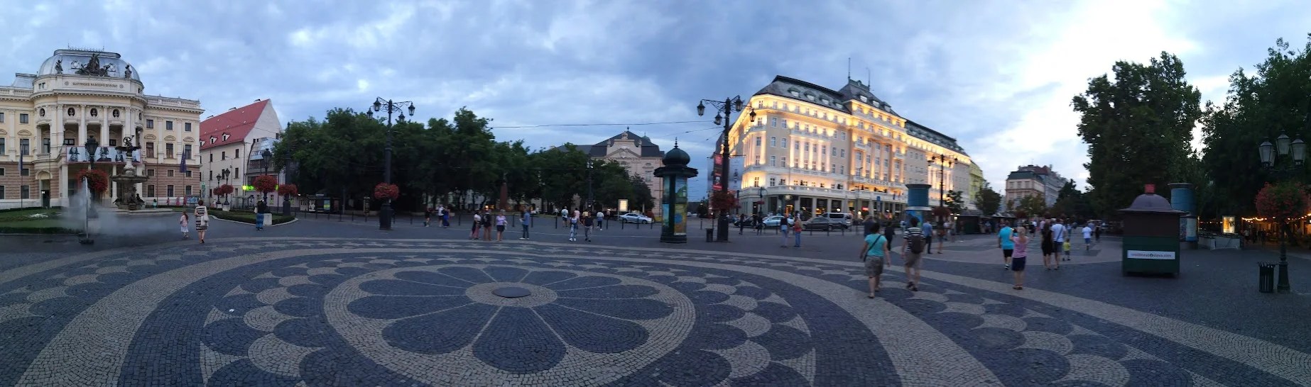 Fünf sehenswerte städte im umkreis von 300 km um wien.