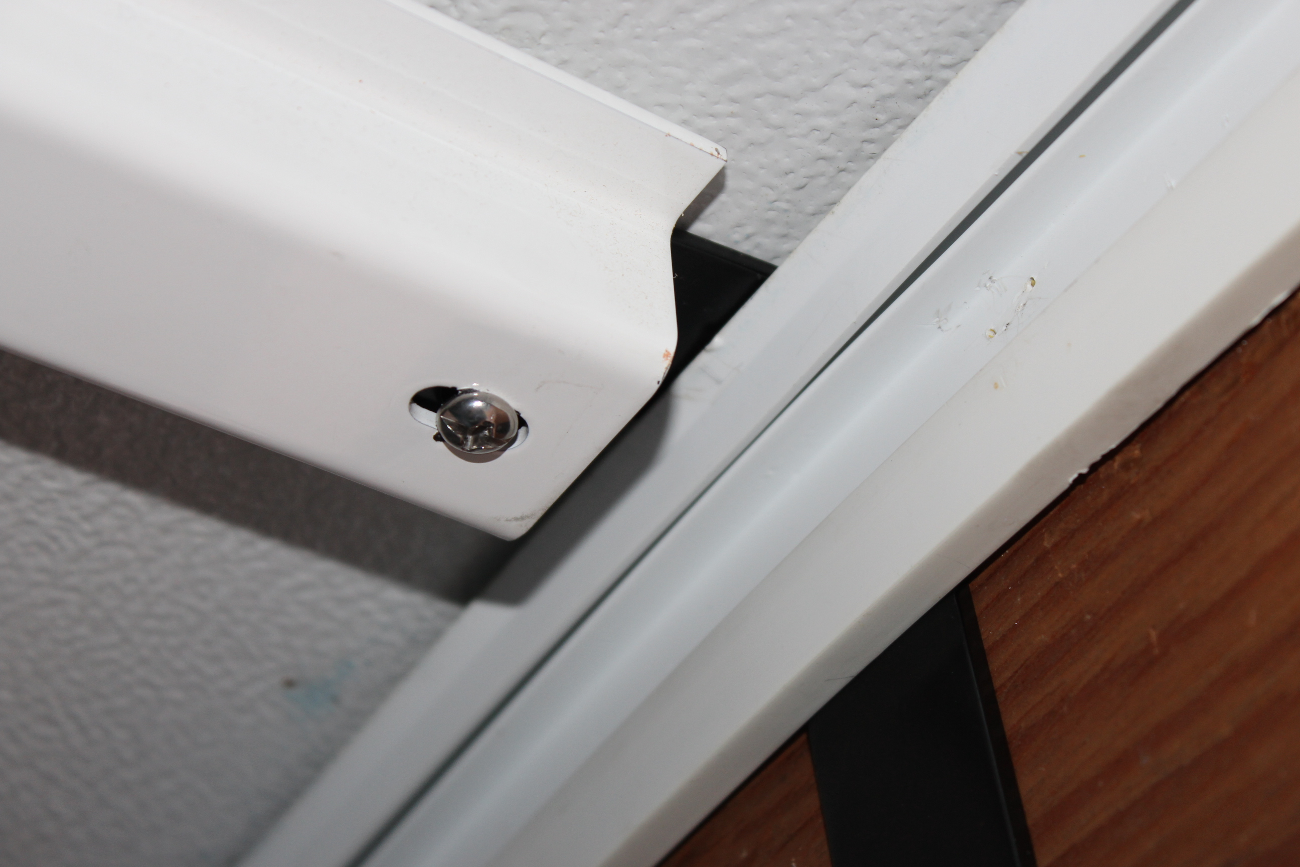 Check out the best in ceiling fans with articles like how to replace receivers in harbor breeze ceiling fans, how to troubleshoot harbor breeze ceiling fan lights, & more! How to Install Popup Camper Air Conditioner Roof Supports