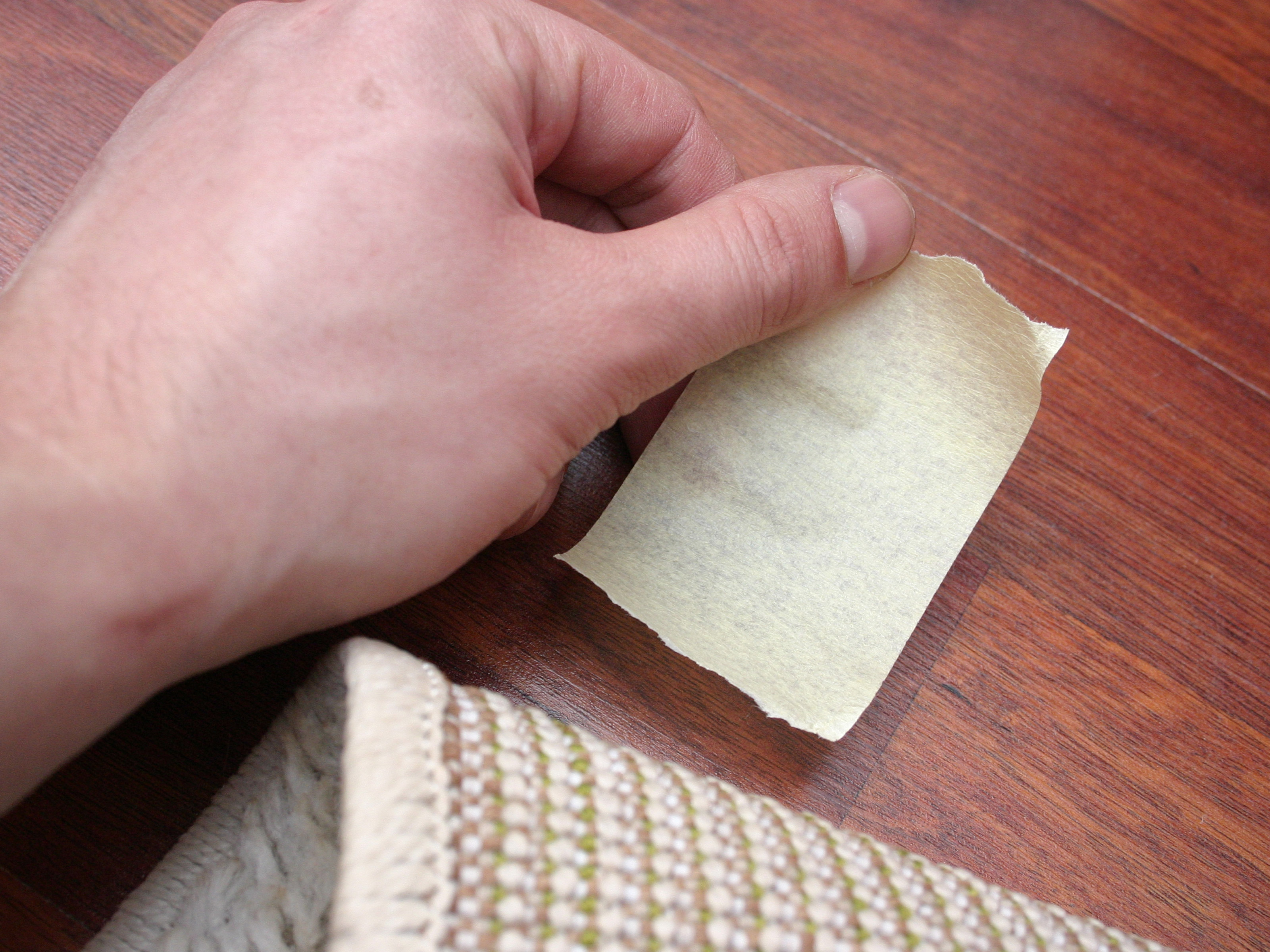 How to fix a curling rug: 3 steps (with pictures)