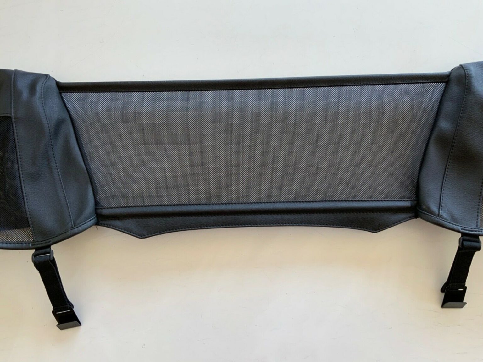 Bmw z4 e85 convertible wind deflector