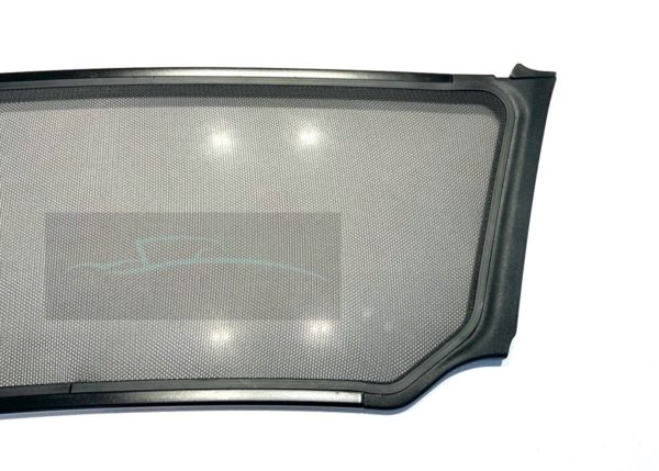 Bmw z4 (e85) convertible wind deflector