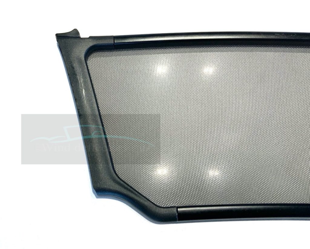 Bmw z4 (e85) convertible wind deflector