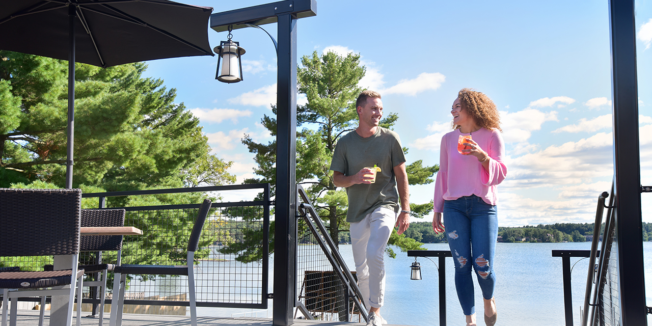 Lake house grill & bar