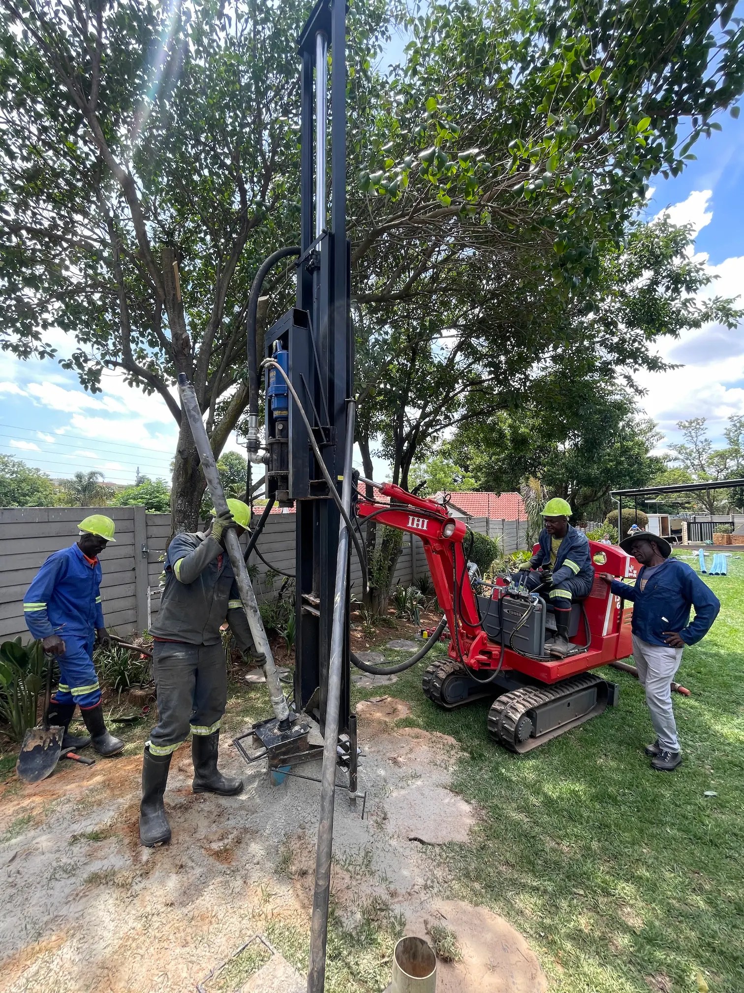 Red Rig Drill Adding Rod