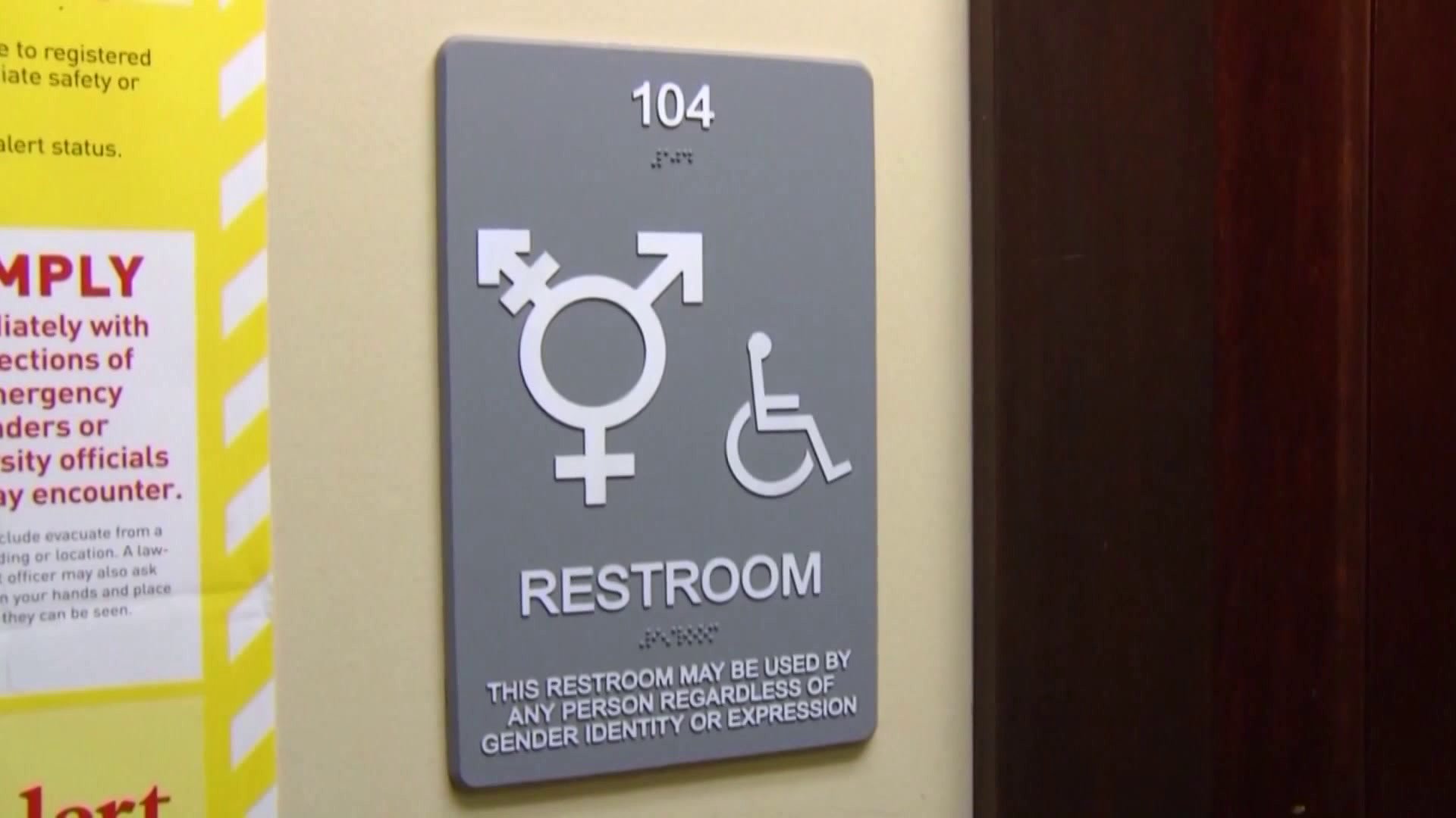 photo Tennessee Trans Bill Sign tennessee transgender bathroom bill