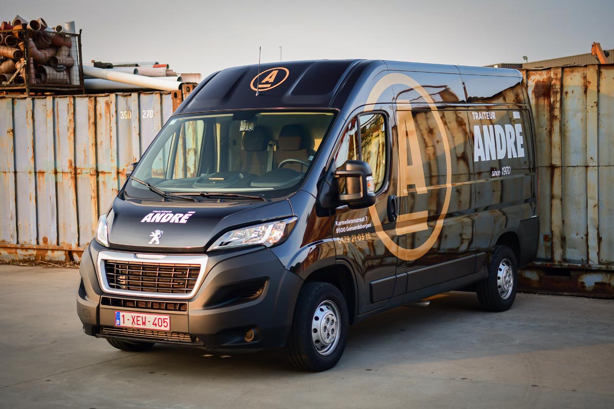 Beste Autobelettering - digitaal drukwerk & Belettering auto & bestelwagen - NVDeBruyn.be thumbnail