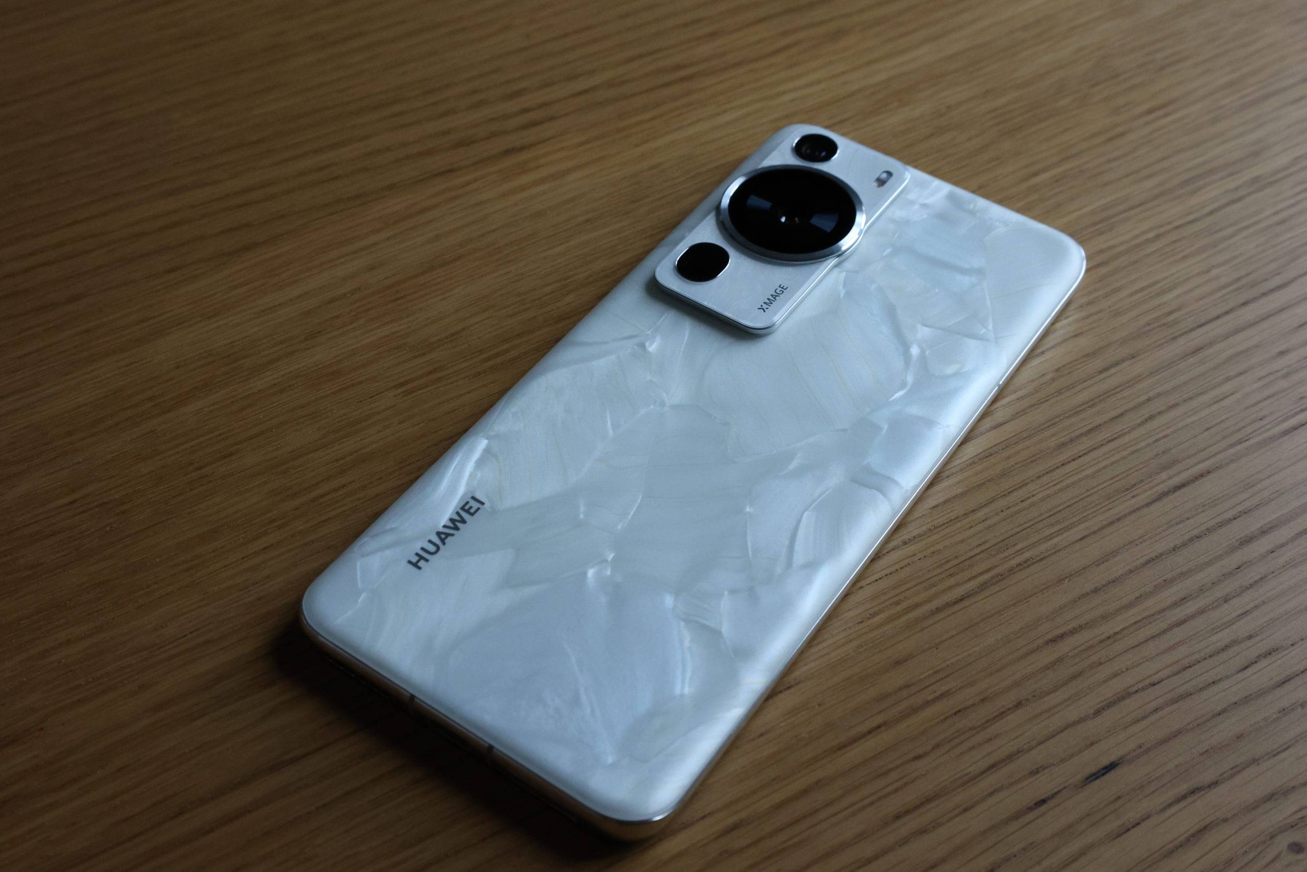 Le Huawei P60 Pro en blanc (Rococo Pearl). - Le blog high-tech ...