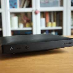 Décodeur G10 avec la disque dur optionnel Canal+. Décodeur G10 avec la disque dur optionnel Canal+.