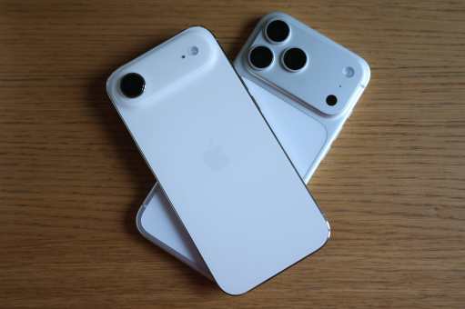 iPhone Air et iPhone 17 Pro Max. iPhone Air et iPhone 17 Pro Max.