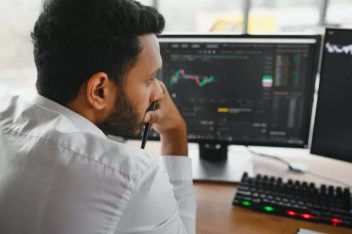 mirror trading strategy