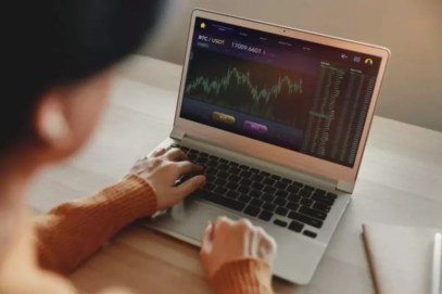 what is a forex crm program