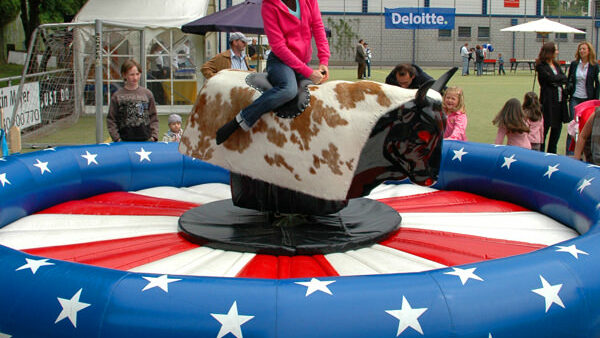 Bullriding Mieten Bullenreiten Vom Rodeo Verleih