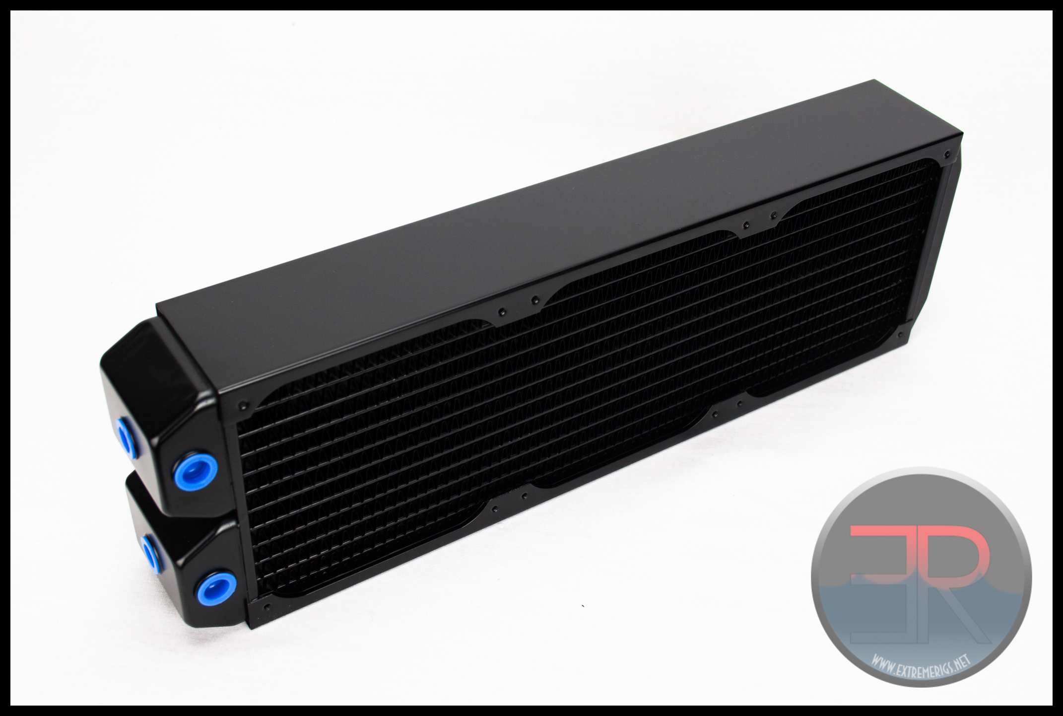 Alphacool UT60 360 Radiator Review - ExtremeRigs.net