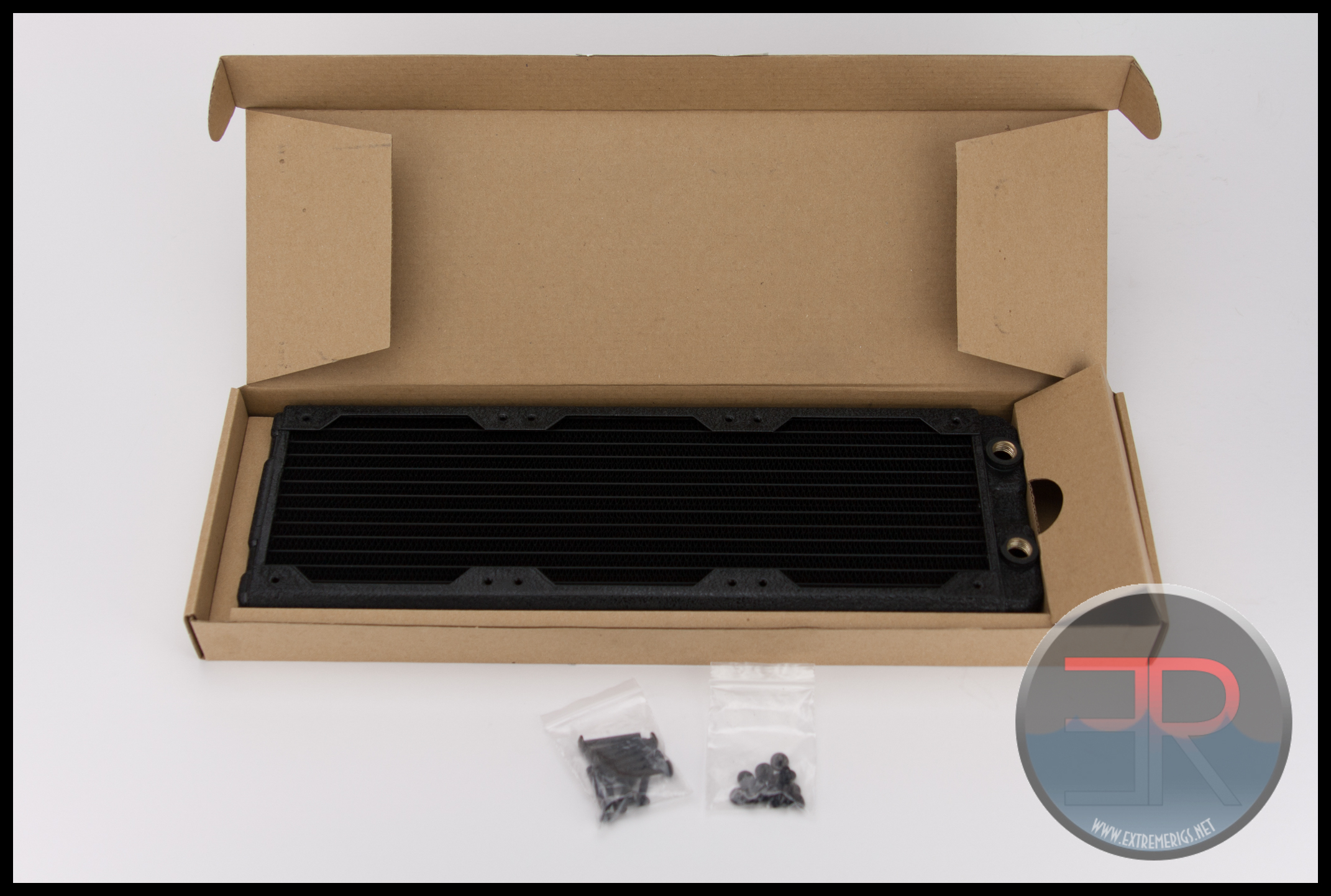PC用ファン・クーラー BLACK ICE nemesis 360GTS Amazon.com: Black Ice Nemesis 360GTS Radiator : Automotive