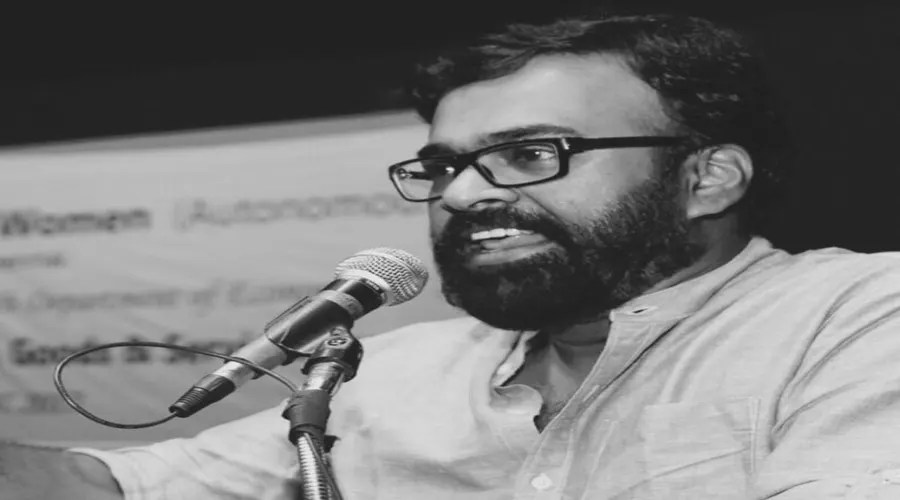 ஆண் பிள்ளைகள் தறுதலைகளாகி தரங்கெட்டு நிற்கின்றனர்: கரு.பழனியப்பன் காட்டம்!