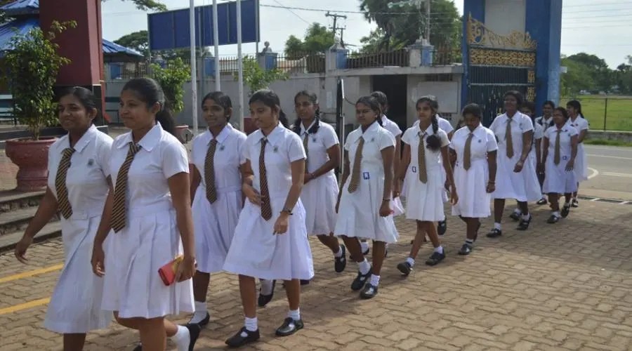 பாடசாலை மாணவர்களுக்கு ஓர் முக்கிய அறிவித்தல்