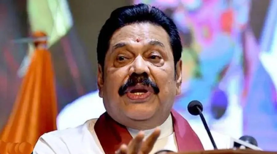 இப்போது பாரம் எடுக்க வேண்டாம் என்று சொன்னேன்! எங்களுடையவர்கள் கேட்கவில்லை! மஹிந்த ஆதங்கம்