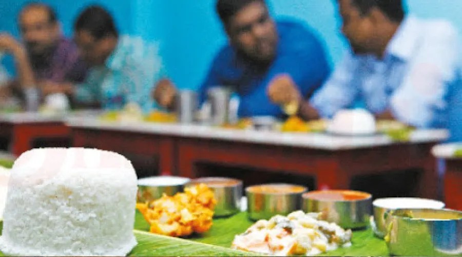 யாழ். நகரில் உள்ள பிரபல சைவ உணவகம் தனிமைப்படுத்தலில்