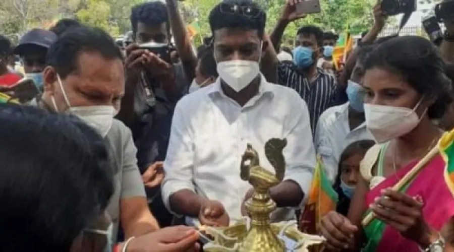 முள்ளிவாய்க்கால் தூபி கட்ட விட மாட்டோம்; யாழில் ஊர்வலம் சென்ற சிலர்! அமைச்சர் ஒருவரும் பங்கேற்பு