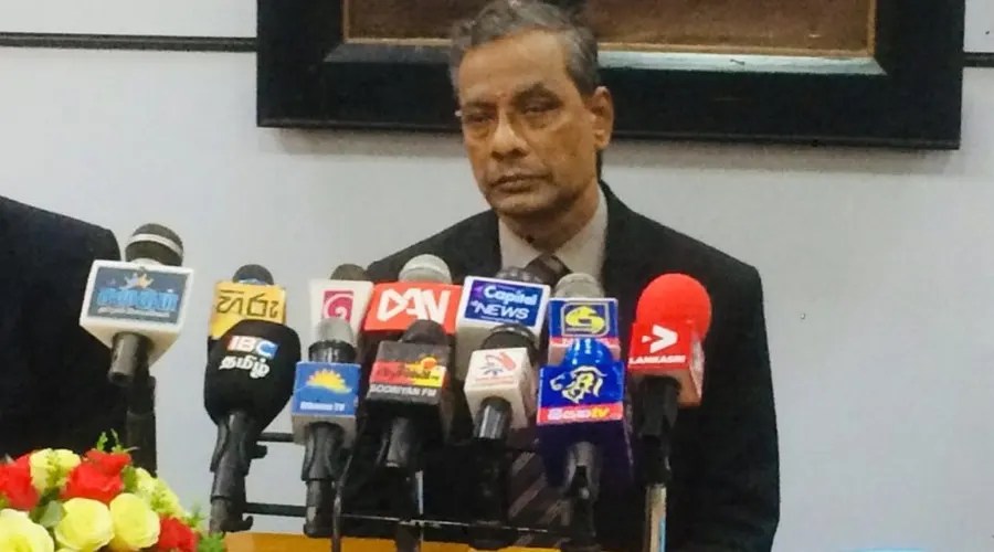 இறுக்கமான நடைமுறைகளைப் பின்பற்றுங்கள்! – யாழ். பல்கலைக்கழகத் துணைவேந்தருக்கு ஆலோசனை