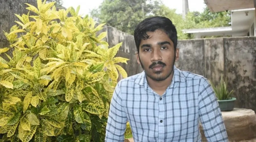 இரவில் தூங்கி காலையில் விழித்­த­போது கண் பார்­வையை இழந்­தி­ருந்தேன்