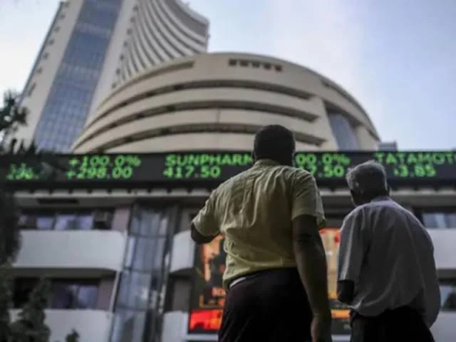 Adani Group Market: अडानी ग्रुप को 6 लाख करोड़ का झटका! 74% तक गिरे ये शेयर, इन 2 स्टॉक ने कर दी चांदी 1 images 20