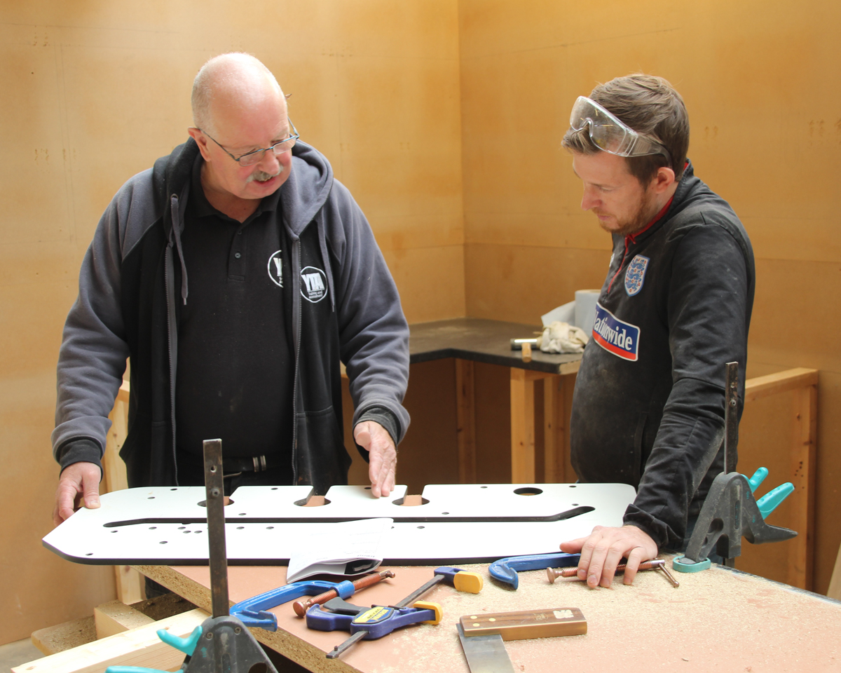 Worktop fitting course