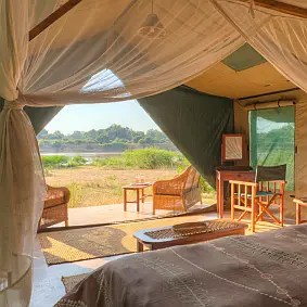 Flatdogs Camp | South Luangwa