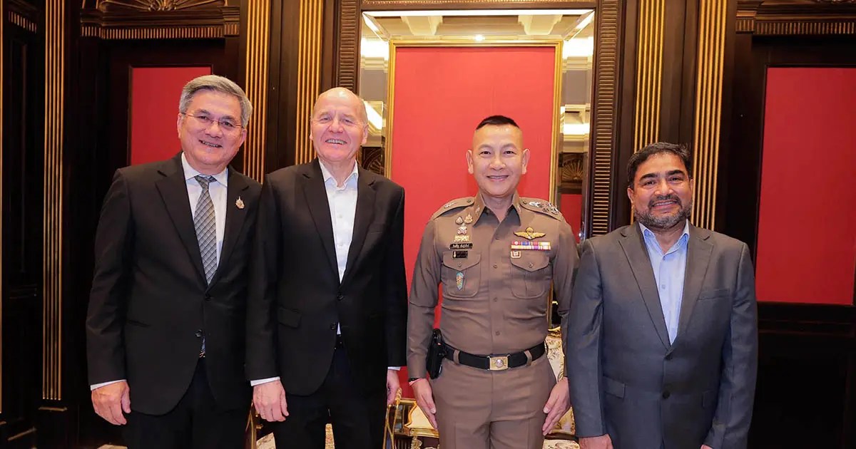 ทรู ตัดสัญญาณชายแดน
