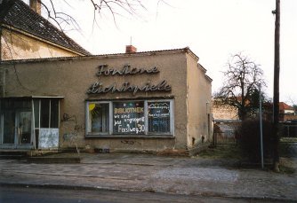 33+ Best Anbau Haus Genehmigung - Windfang an Hauseingang anbauen - Kosten? | Anbau haus / Wird es eng im eigenheim?