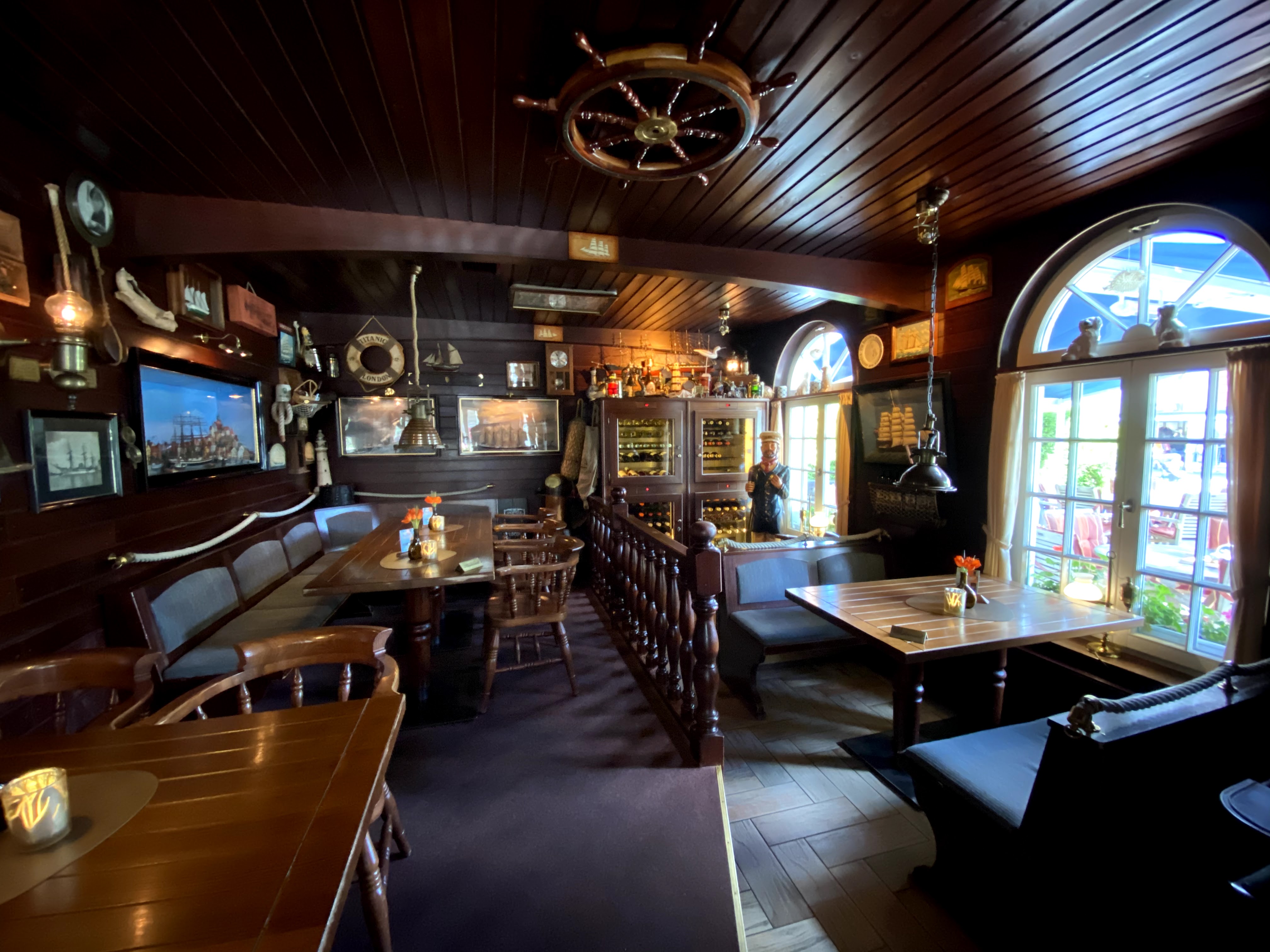 Bestellen sie bei uns kuchen oder torten . Pension und Restaurant Skipper | Zingst.de