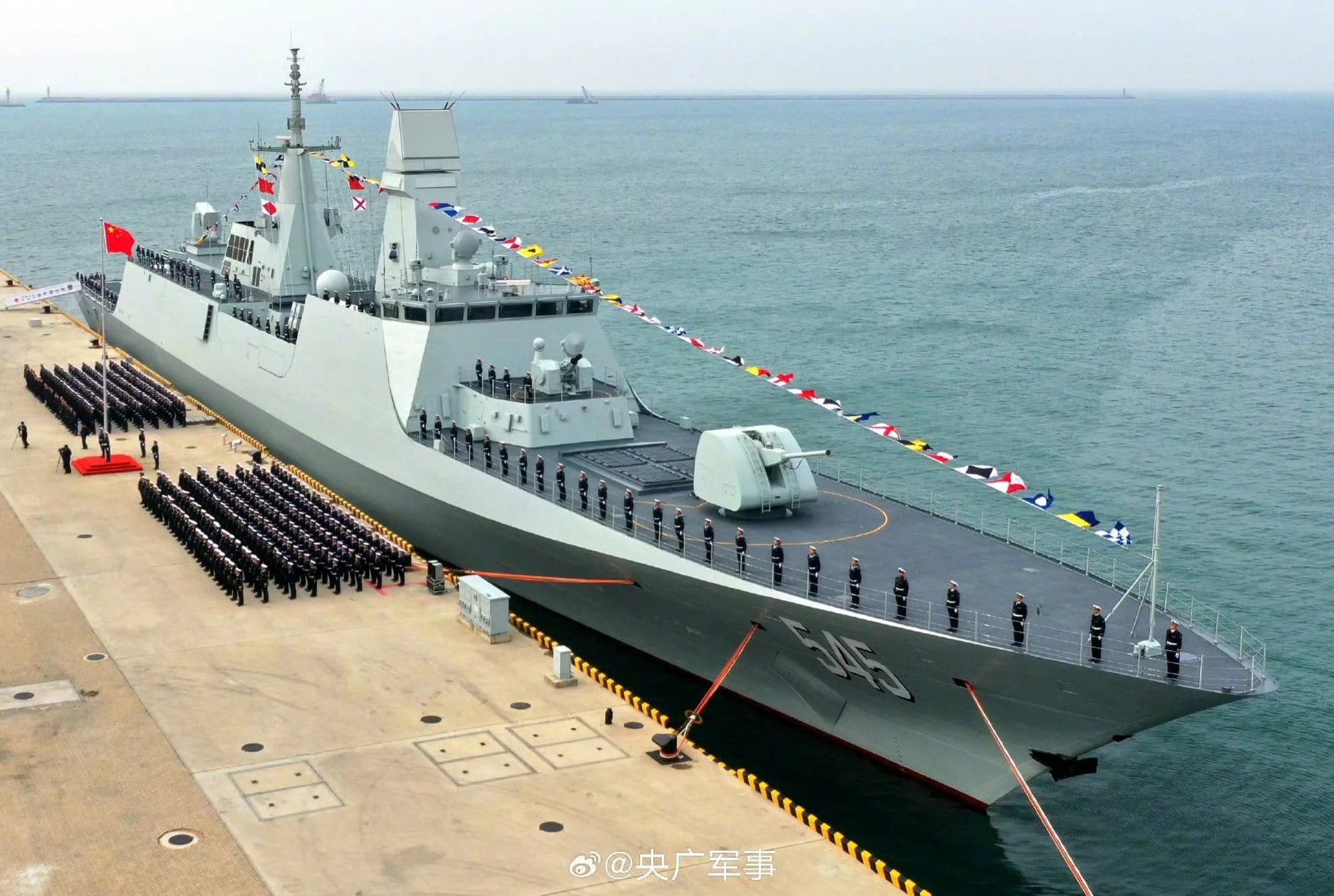 The Chinese Navy expands its surface fleet with the addition