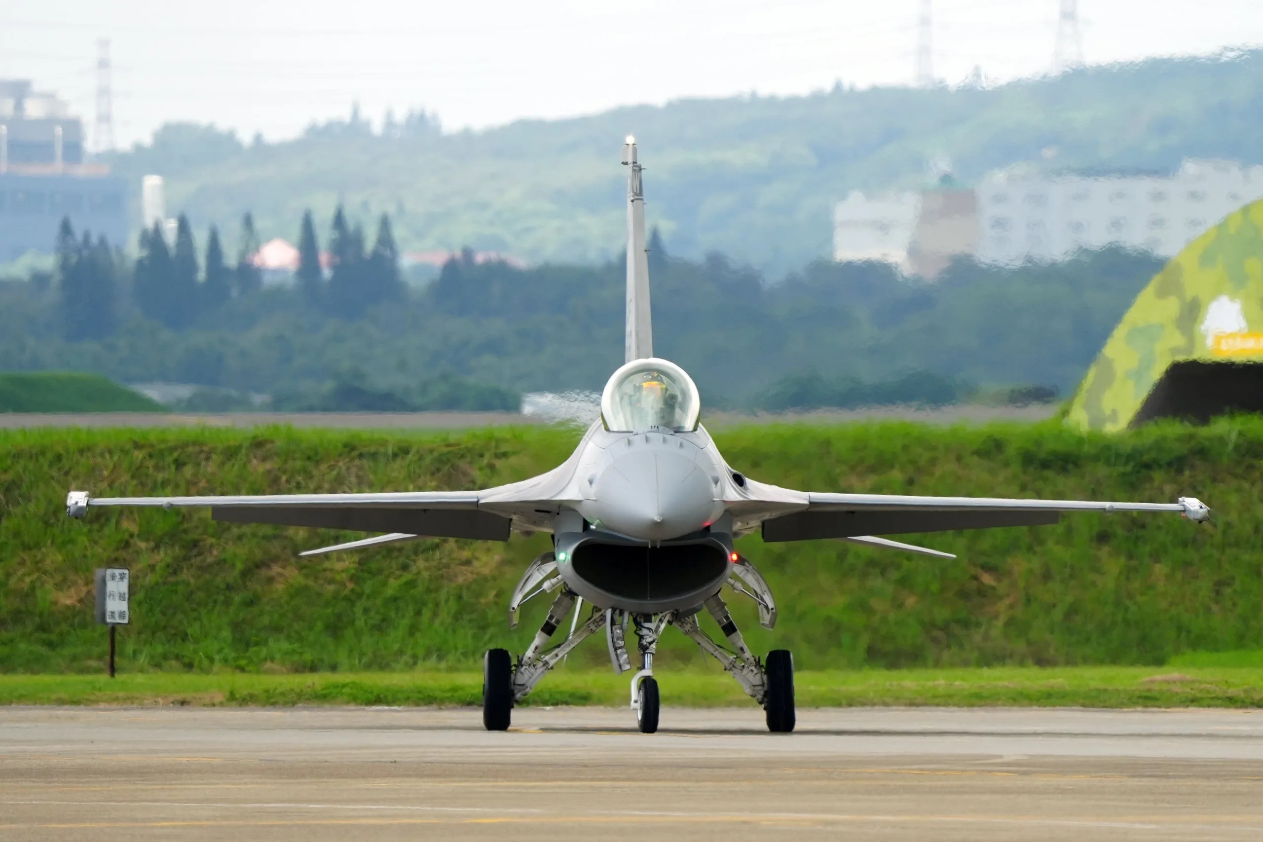 入手困難 CHINA AIR FORCE F-16 401ST 入手困難 CHINA AIR FORCE F-16 401ST - メルカリ