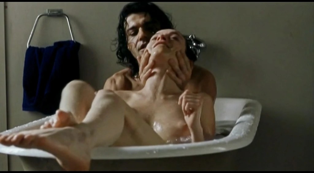 Stefania Rocca nude full frontal in Viol@ 1998 04