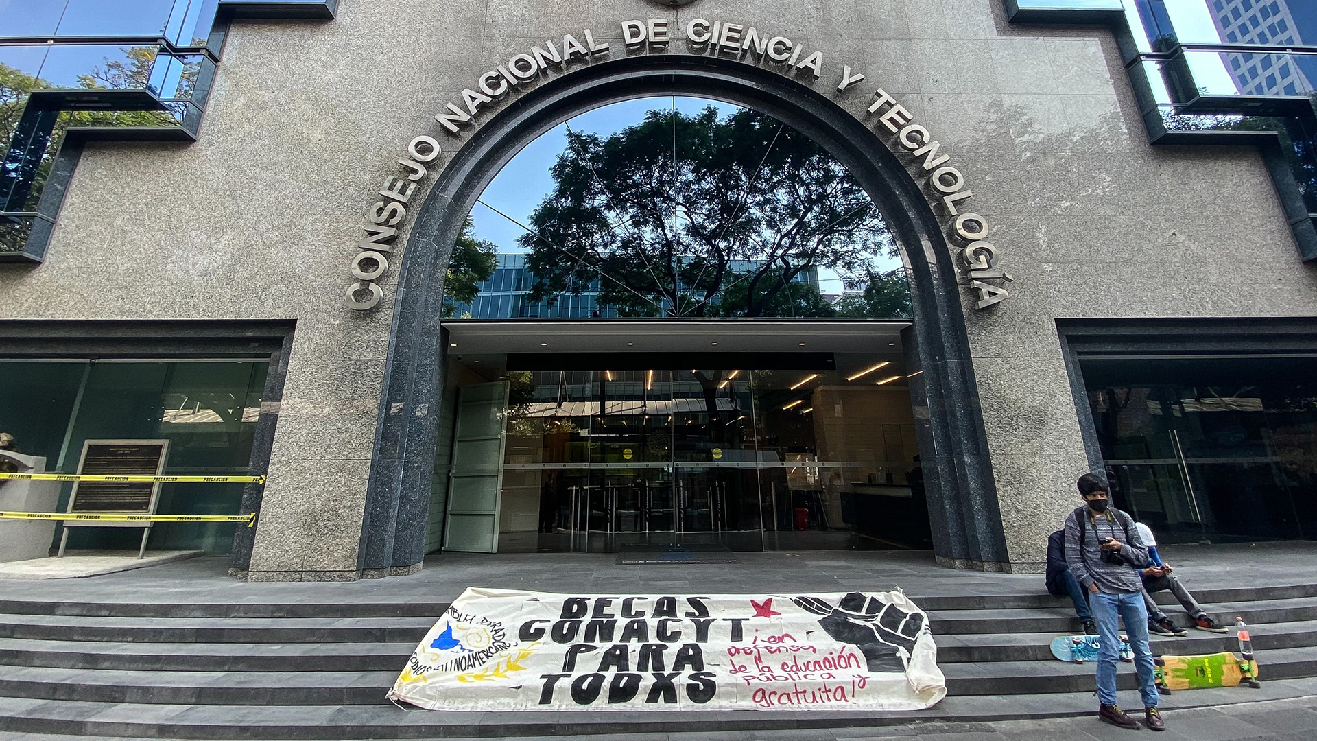 Corrupción en la ciencia: del Conacyt al INAH