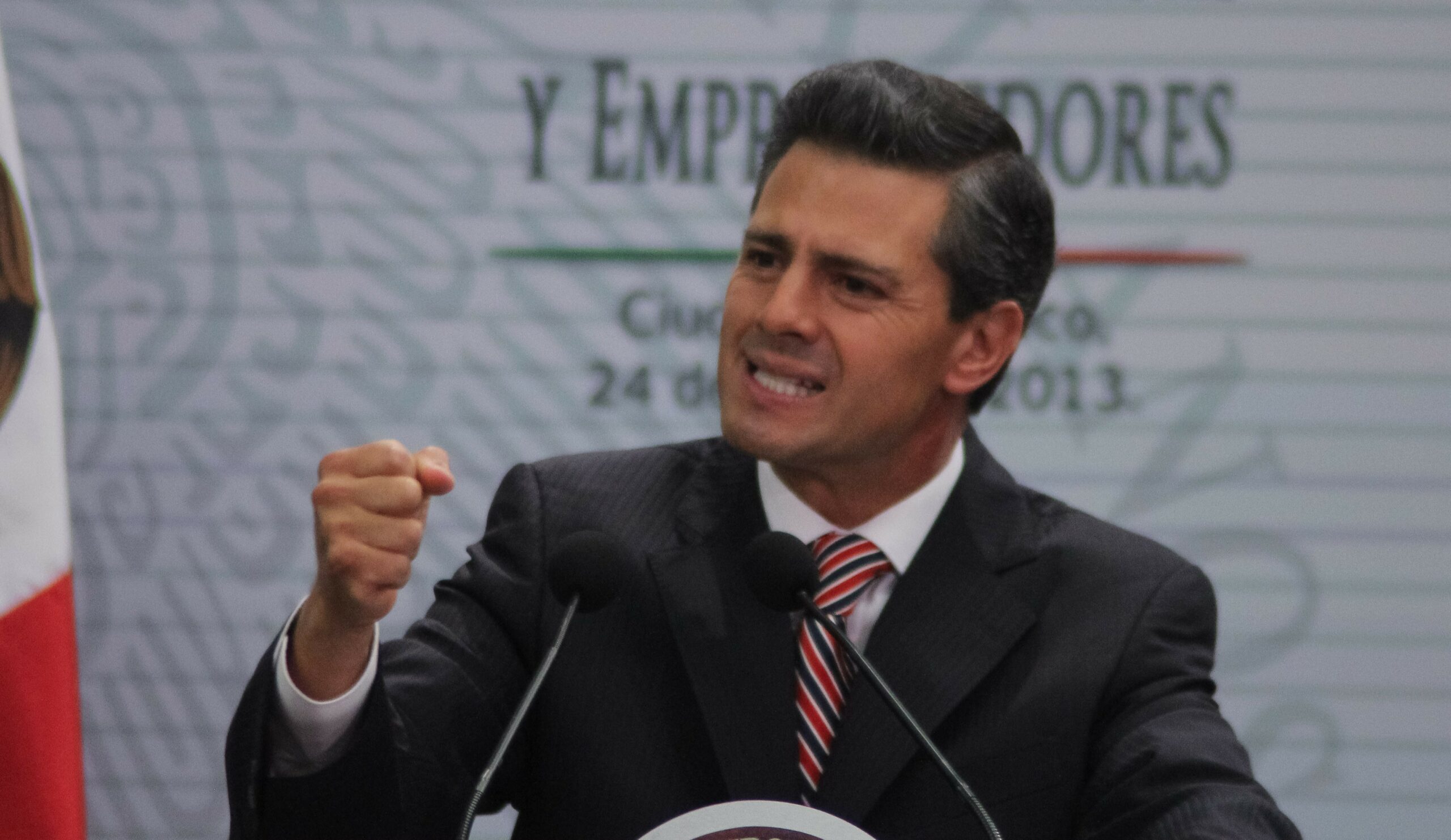 Con la reforma energética –aprobada con Enrique Peña– se entregaron 110 contratos a empresas para la extracción de petróleo, informó AMLO