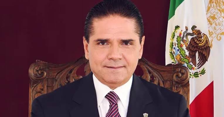 Claudia Sheinbaum critica a jueces: uno frenó captura de Aureoles y otro liberó apresunto criminal en Michoacán