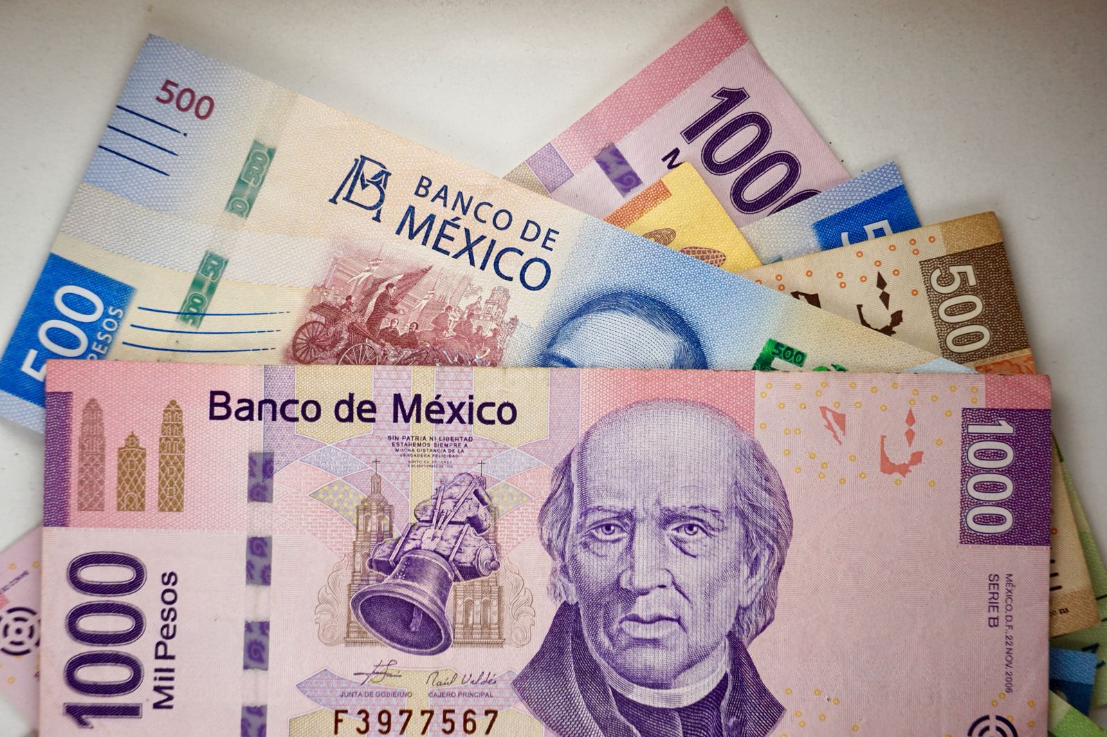 Economía mexicana creció 1.3 por ciento anual en junio; pero también importa el desarrollo integral del país, reconoció la presidenta