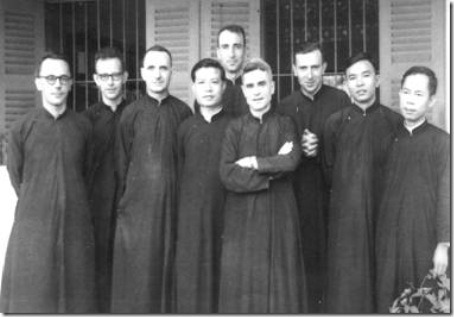 Danh sách CXB Hải Ngoại | Trang Tin Tức Xuân Bích Hải Ngoại