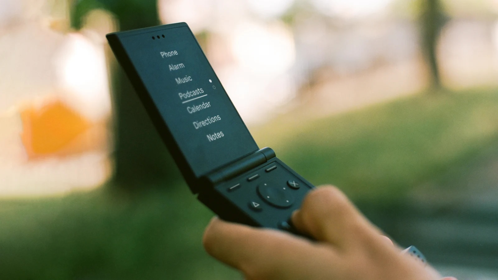 Acquire | The Light Flip revives a beloved form factor