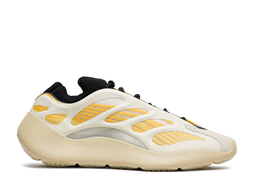 YZY 700 V3 'SAFFLOWER'