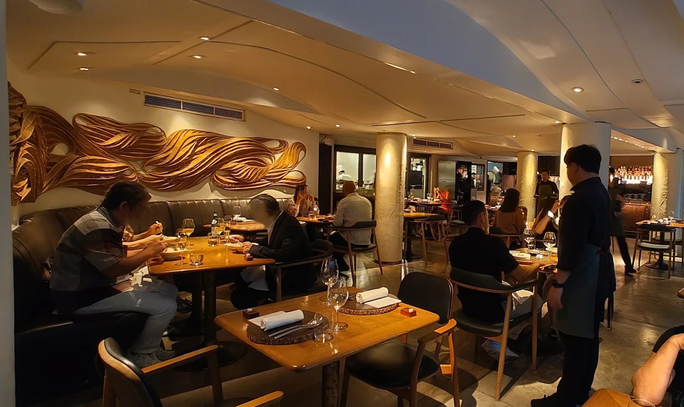 泰国米其林美食文化：LeDu餐厅的星级泰式创新之旅