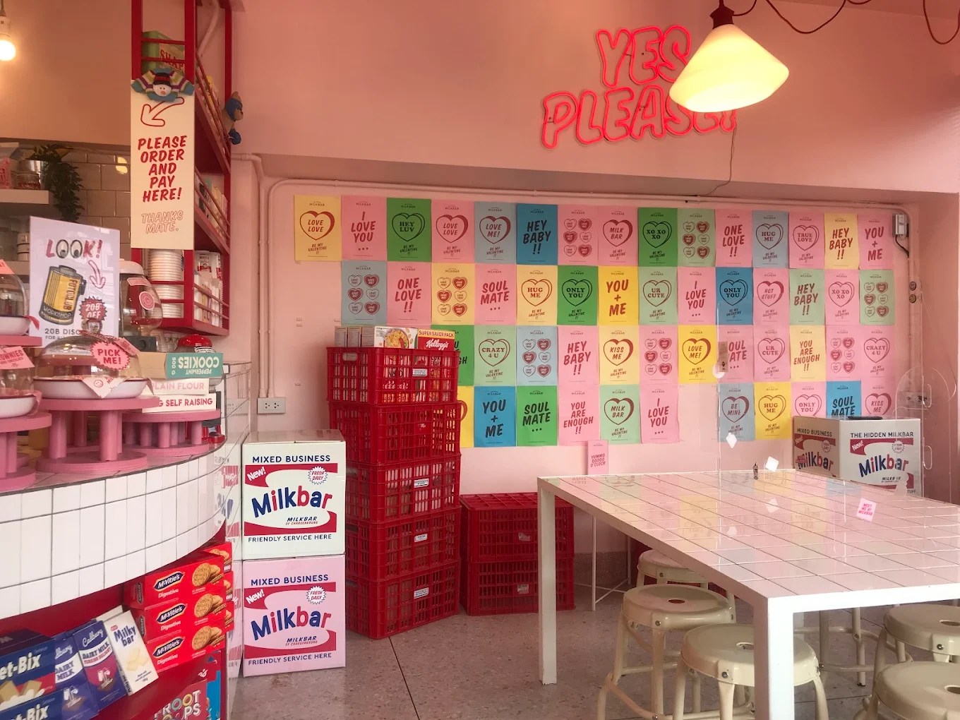 曼谷复古风情：探秘The Hidden Milkbar咖啡厅