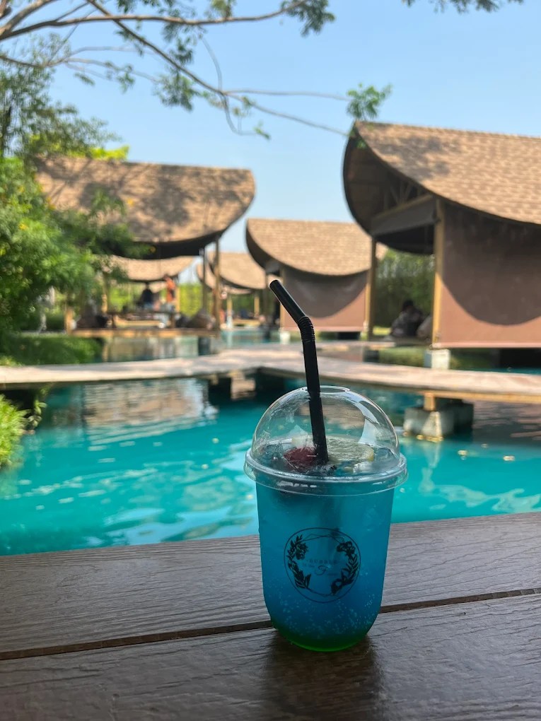 曼谷Bubble in the Forest Cafe：泰国“小马尔代夫”的湖畔仙境