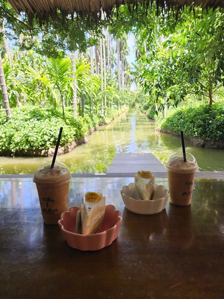 曼谷After the Rain Coffee & Gallery：热带雨林的网美绿洲